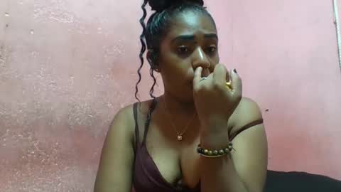 Snapshot of verronique1511 chatting on 02-21-25, 03:43 verronique1511 online show from 02-21-25, 03:43
