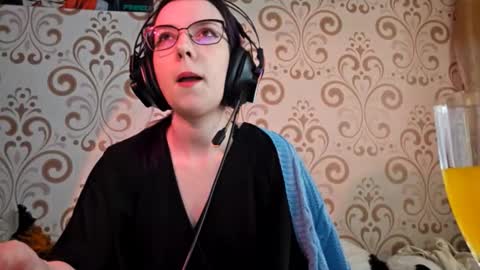 versieskains online show from 03-25-26, 09:04