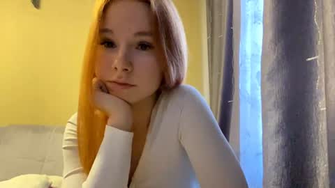Snapshot of vertiegartrell chatting on 06-17-26, 11:23 Lina online show from 06-17-26, 11:23