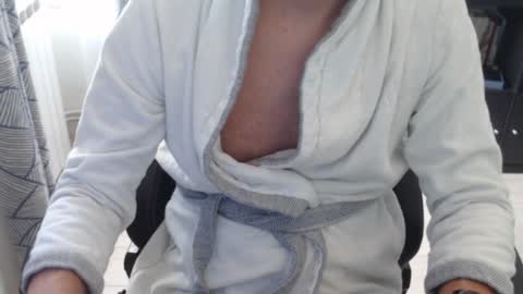 Snapshot of verto159753 chatting on 01-14-25, 01:06 verto159753 online show from 01-14-25, 01:06