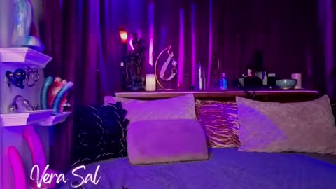 Snapshot of verucasal chatting on 07-20-26, 05:44 Mistress VeraSal online show from 07-20-26, 05:44