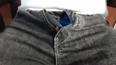 Erik online show from 02-15-25, 08:44