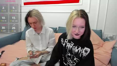 veryraretwins online show from 05-11-26, 07:33