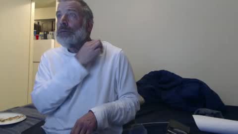 hairy man online show from 02-15-25, 12:48