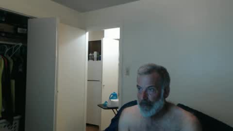hairy man online show from 02-15-26, 01:13