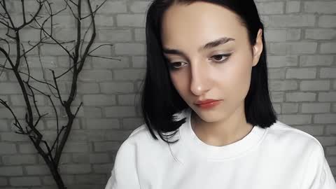 Snapshot of veryveryshygirl chatting on 01-01-25, 07:43 Ana online show from 01-01-25, 07:43