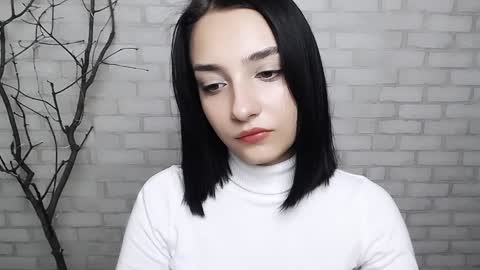 Snapshot of veryveryshygirl chatting on 01-06-25, 10:13 Ana online show from 01-06-25, 10:13
