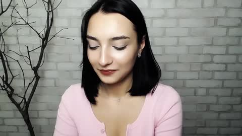 Snapshot of veryveryshygirl chatting on 01-25-25, 01:19 Ana online show from 01-25-25, 01:19