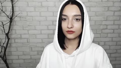 Snapshot of veryveryshygirl chatting on 02-06-25, 05:51 Ana online show from 02-06-25, 05:51