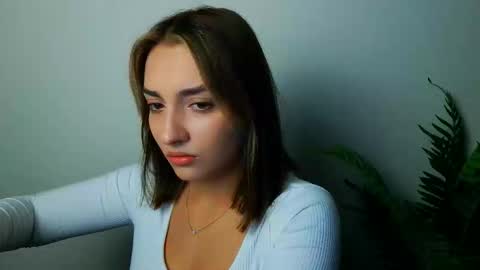 Ana online show from 10-10-25, 06:29