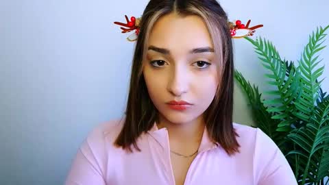 Ana online show from 12-18-25, 10:21