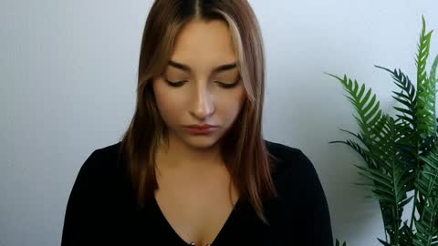 Snapshot of veryveryshygirl chatting on 04-09-26, 07:14 Ana online show from 04-09-26, 07:14