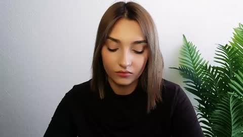 Snapshot of veryveryshygirl chatting on 04-16-26, 12:06 Ana online show from 04-16-26, 12:06
