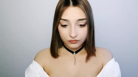 Snapshot of veryveryshygirl chatting on 04-26-26, 10:35 Ana online show from 04-26-26, 10:35