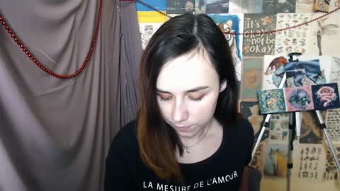 Snapshot of veryveryvery_shy chatting on 12-23-24, 09:49 veryveryvery_shy online show from 12-23-24, 09:49