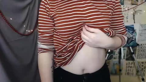 Snapshot of veryveryvery_shy chatting on 12-31-24, 08:59 veryveryvery_shy online show from 12-31-24, 08:59