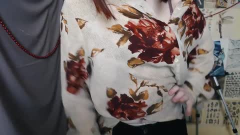 Snapshot of veryveryvery_shy chatting on 01-05-25, 06:46 veryveryvery_shy online show from 01-05-25, 06:46