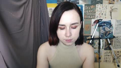 Snapshot of veryveryvery_shy chatting on 01-10-25, 06:42 veryveryvery_shy online show from 01-10-25, 06:42