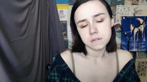 Snapshot of veryveryvery_shy chatting on 02-19-25, 06:44 veryveryvery_shy online show from 02-19-25, 06:44