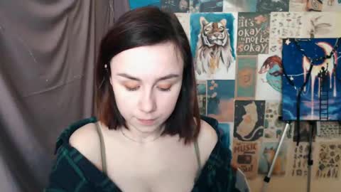 Snapshot of veryveryvery_shy chatting on 02-19-25, 09:50 veryveryvery_shy online show from 02-19-25, 09:50