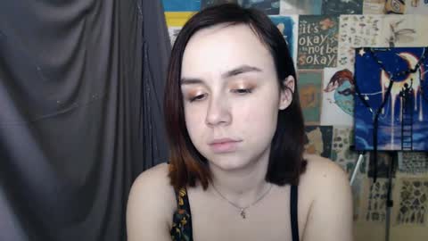 Snapshot of veryveryvery_shy chatting on 02-20-25, 12:47 veryveryvery_shy online show from 02-20-25, 12:47