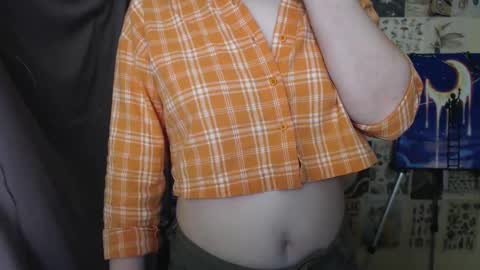 Snapshot of veryveryvery_shy chatting on 03-07-25, 12:34 veryveryvery_shy online show from 03-07-25, 12:34