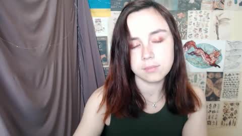 Snapshot of veryveryvery_shy chatting on 09-22-25, 05:20 veryveryvery_shy online show from 09-22-25, 05:20