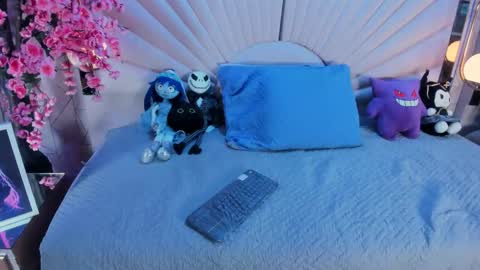 Vesper Velvet  online show from 03-24-26, 04:50