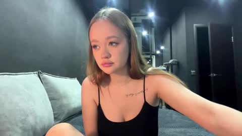 Esta online show from 11-12-25, 02:28