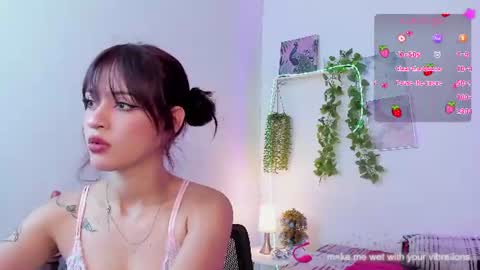 Snapshot of vexa_rosie chatting on 06-27-26, 05:34 hi im vexa online show from 06-27-26, 05:34
