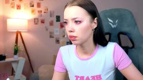 Lara Croft online show from 02-08-26, 08:01