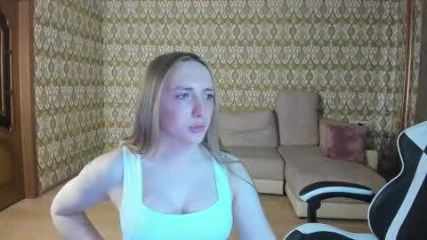 vi_luxxxy online show from 05-09-26, 02:17