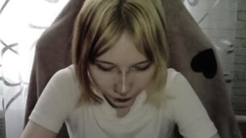 Vinika online show from 04-23-26, 01:24