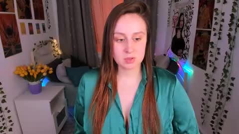 Camilla online show from 03-08-25, 08:57