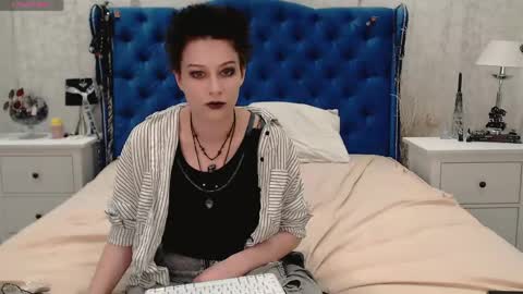 Via online show from 05-03-26, 09:21