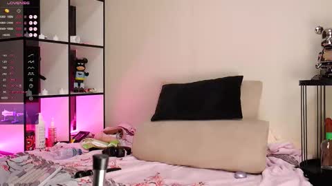 VIA  online show from 01-18-26, 03:54