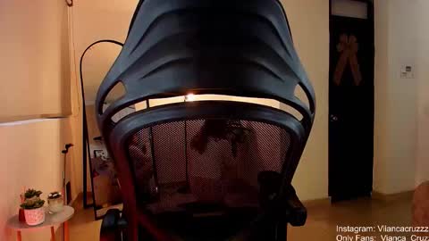Snapshot of vianca_cruzz chatting on 02-21-26, 09:16 Vianca Cruz online show from 02-21-26, 09:16