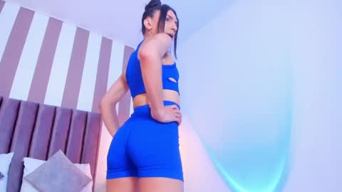 Ariana  online show from 10-08-25, 08:39