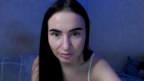 Snapshot of vibetwins chatting on 12-20-25, 10:50 Anna Tim online show from 12-20-25, 10:50