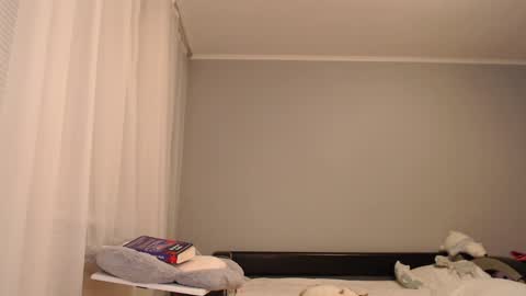 Snapshot of vibezgirl chatting on 12-04-24, 08:18 Amelia online show from 12-04-24, 08:18