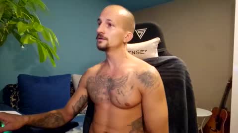 Snapshot of vicentiucalisthenics chatting on 09-11-25, 05:57 vicentiucalisthenics online show from 09-11-25, 05:57