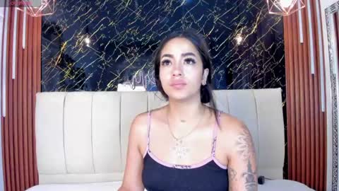 Snapshot of vichy_evans chatting on 06-23-26, 12:36 Vichy Everyday From 1400 to 2130 Col Time online show from 06-23-26, 12:36