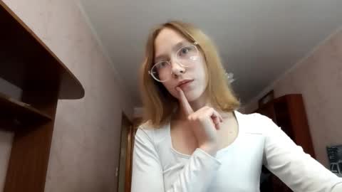 Liza online show from 09-18-25, 06:21