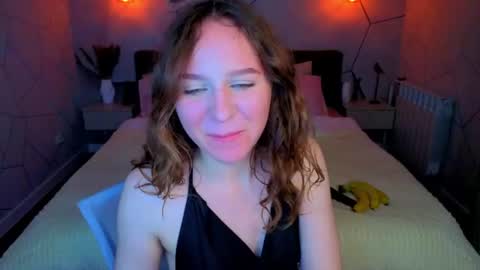 vicki_milles online show from 06-12-26, 08:46