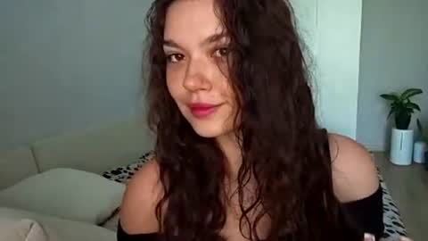 Lina online show from 07-16-26, 05:13