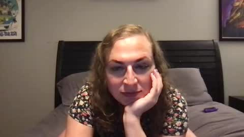 Snapshot of vicki_stockings chatting on 09-16-25, 02:23 Vicki Stockings online show from 09-16-25, 02:23