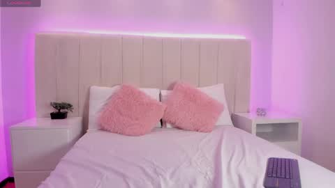 Vicky online show from 05-22-26, 04:34