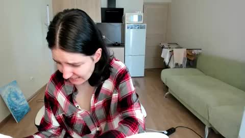 Snapshot of vickie_winters chatting on 10-18-25, 11:11 Victoria online show from 10-18-25, 11:11