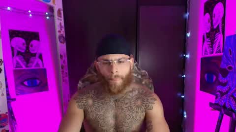 Snapshot of vickingcock7 chatting on 03-21-26, 10:31 vickingcock7 online show from 03-21-26, 10:31