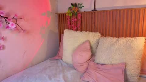 VICTORIA online show from 09-30-25, 08:36